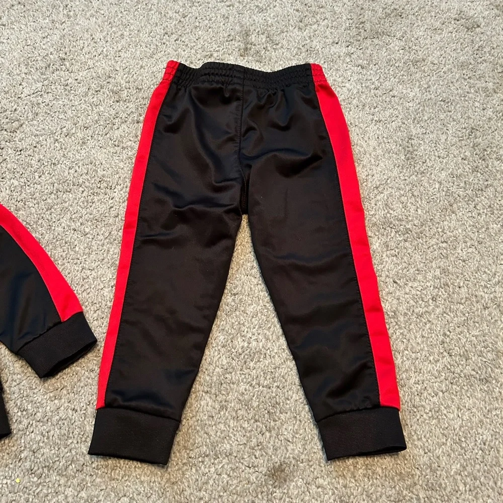 Jordan Toddler Boys Black Red Tracksuit‎ Jacket and Pants Set 18M 8509-023